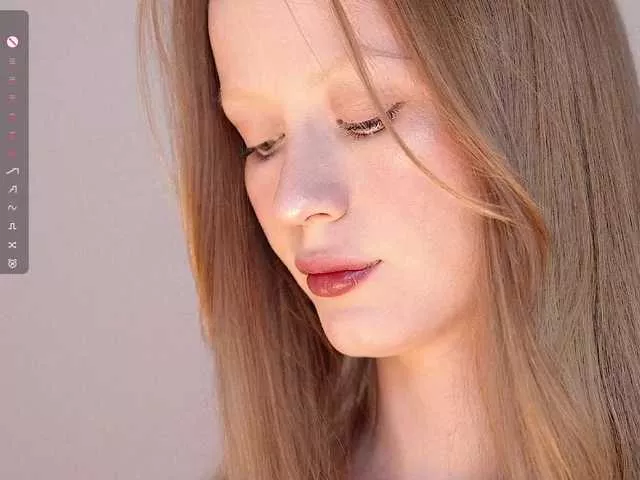 Freechat CuteShine on BongaCams