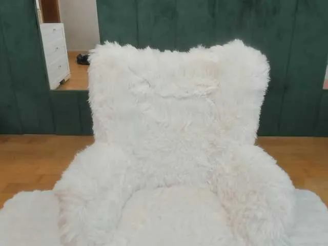 Offline ElisaBaxter on BongaCams