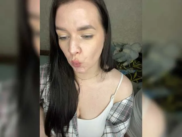 Freechat HellMor on BongaCams