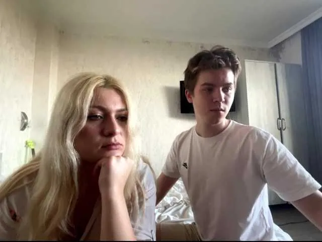 Hikkiii on BongaCams 