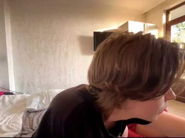 Hikkiii on BongaCams 