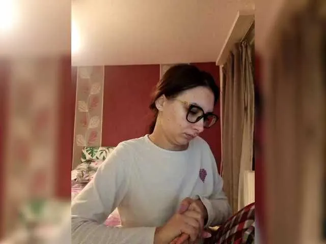 KateLove23 — People who are happy when they look at me.