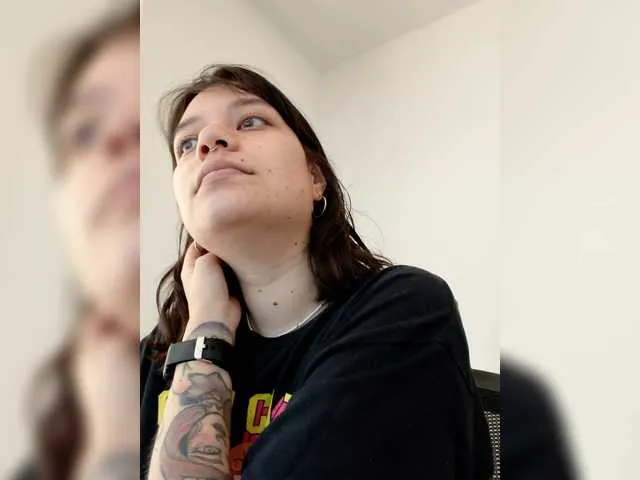 Offline LeeZoldyck on BongaCams