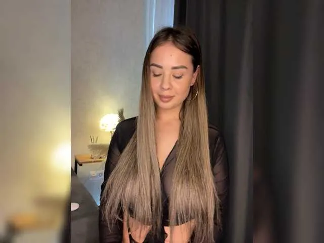 LiLi11a on BongaCams 