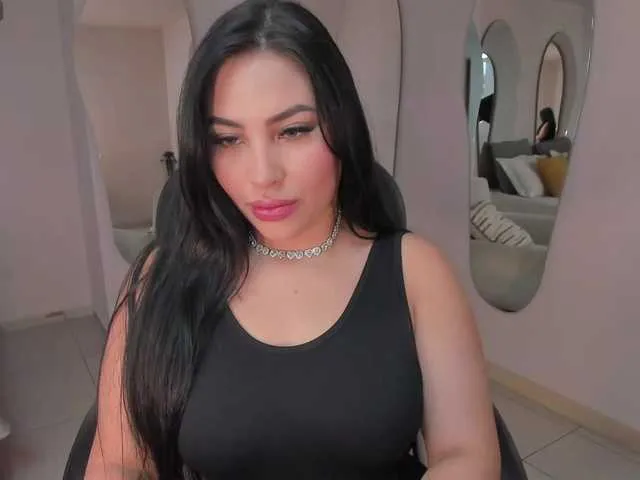 Offline MiaRoberts1 on BongaCams