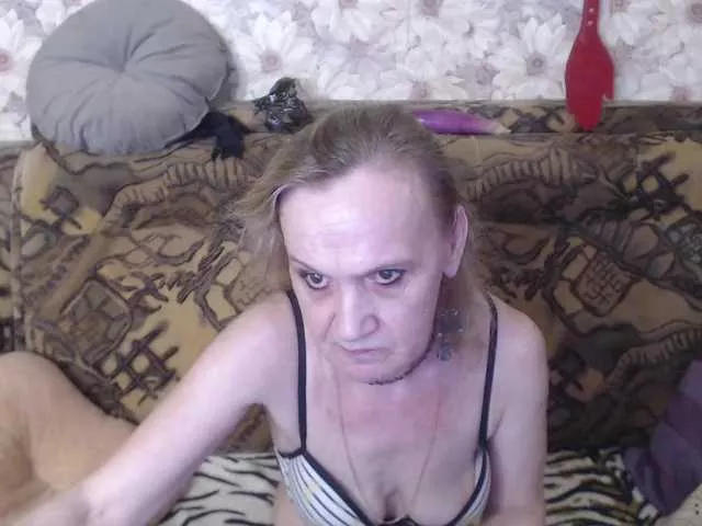 Offline miss-bekker23 on BongaCams