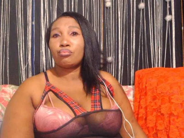 Offline mysticeboney on BongaCams