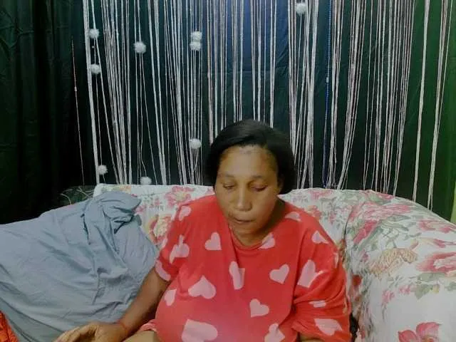 Offline mysticeboney on BongaCams