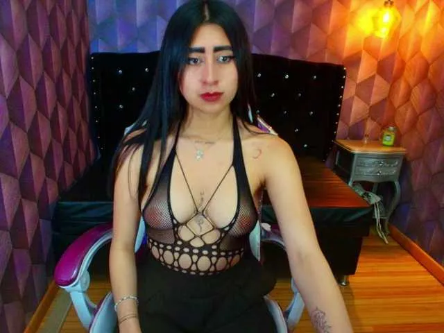 nanisshawna on BongaCams 