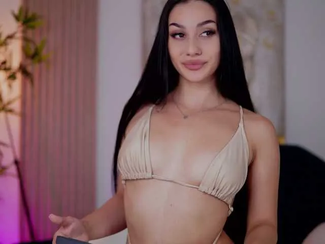 Offline NinnaVoss on BongaCams