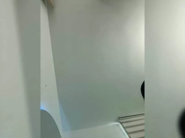 Offline PaulinRoss on BongaCams