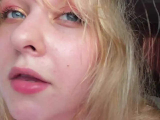 teeencute — polite  and humor. Courtship , attention