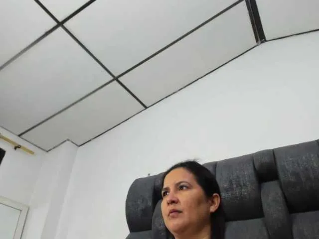 Freechat vauroracooper on BongaCams