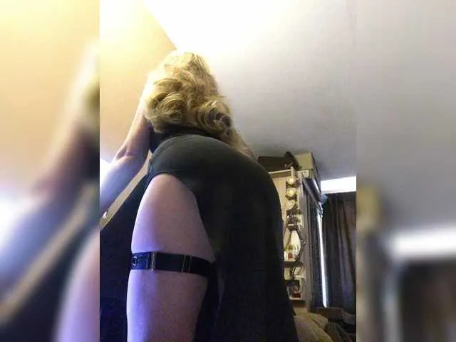 Offline Viktory777 on BongaCams