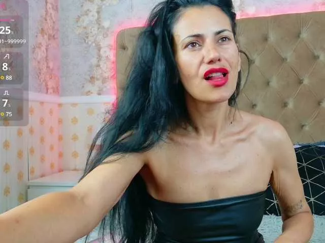 Vivian-Cross on BongaCams 