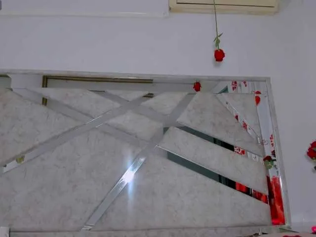 VivianneHart on BongaCams 