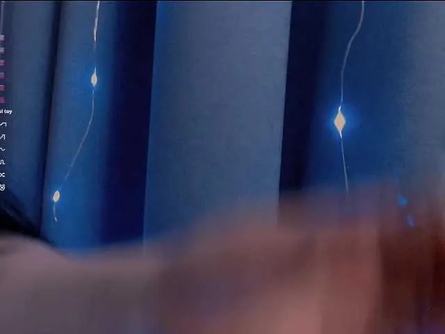 Freechat xcrystalxx on BongaCams