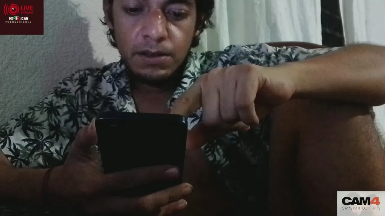 Offline _Mexxxican_ on Cam4