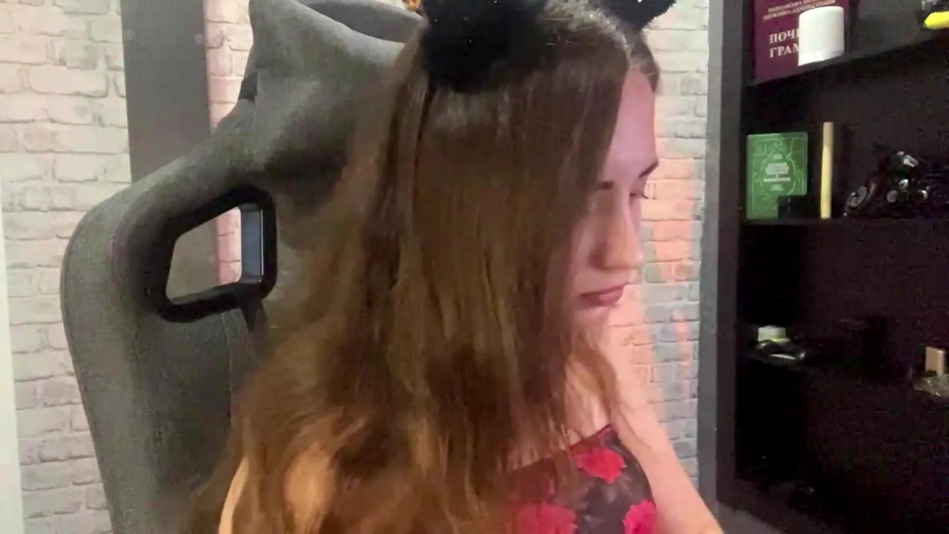 AdrieneUoy — Freechat on Cam4