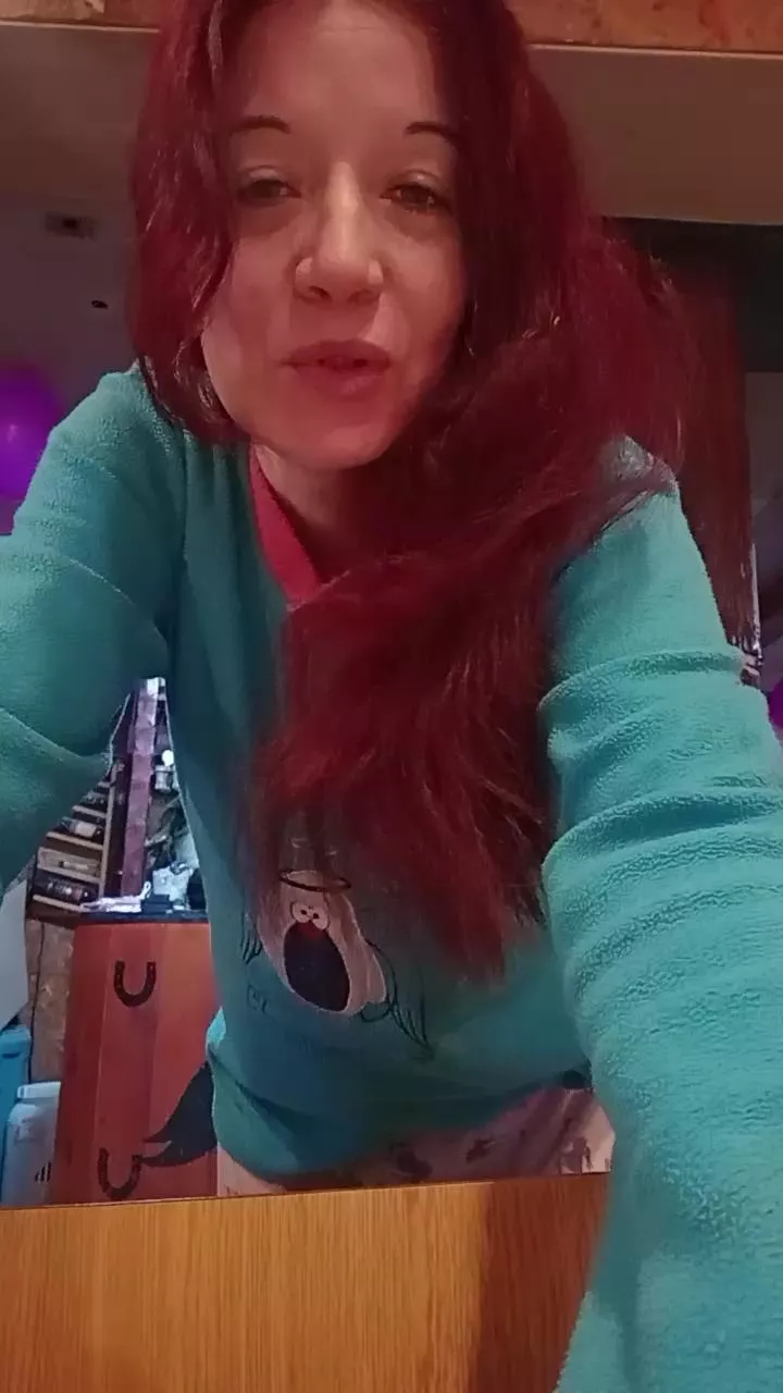 Offline AlejandritaMilf on Cam4