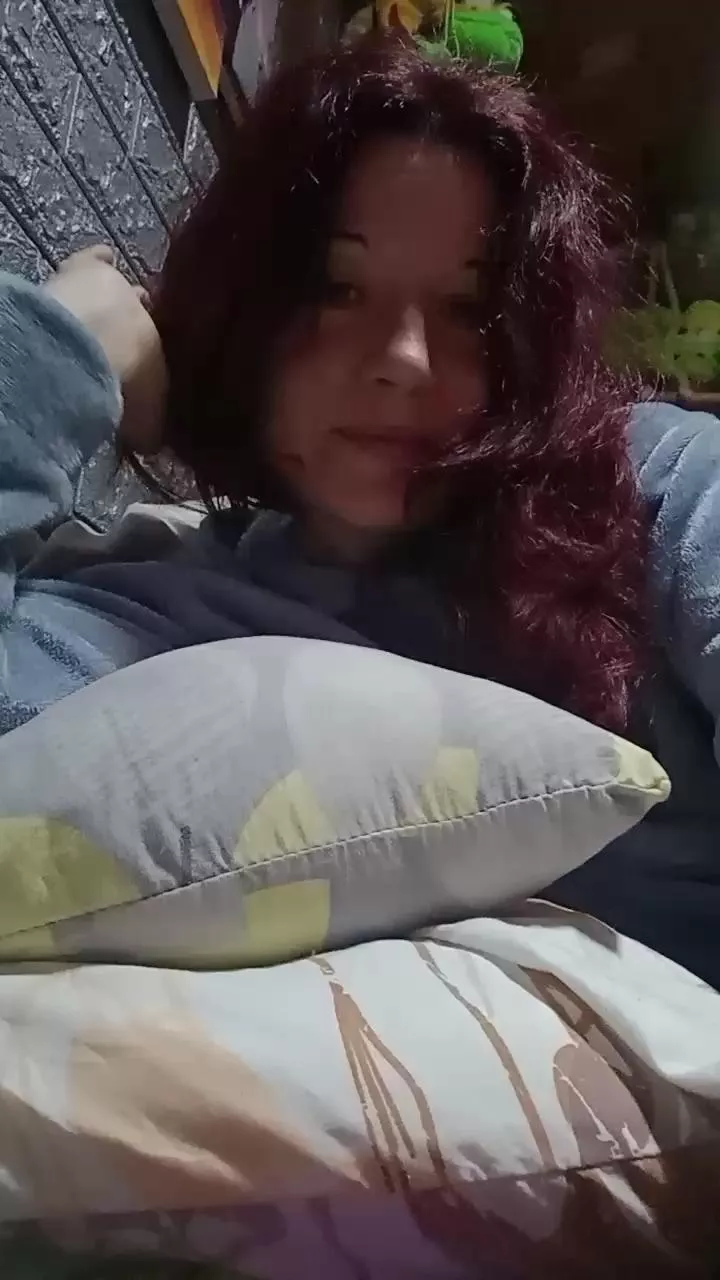 Offline AlejandritaMilf on Cam4