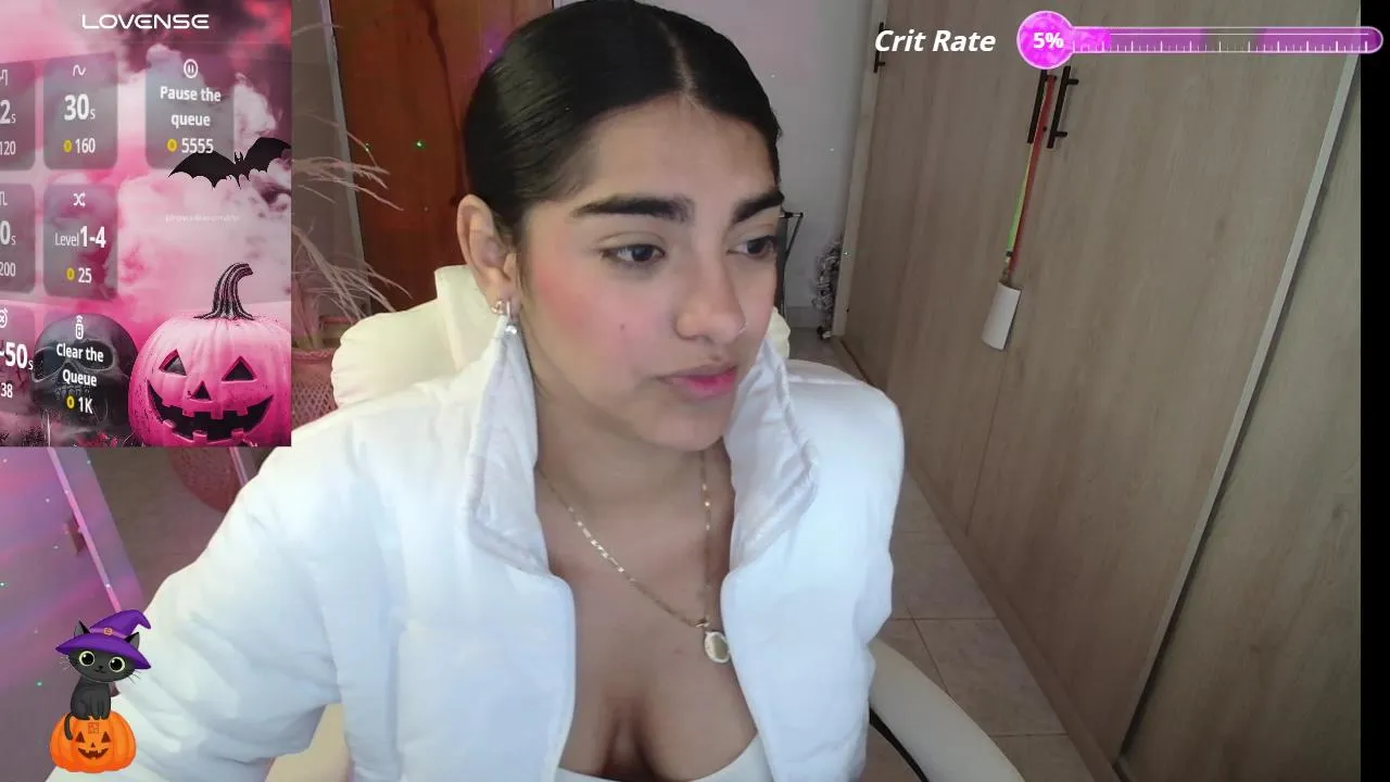 Amara_silk —  #armpits #schoolgirl #C2C #masturbation #feet