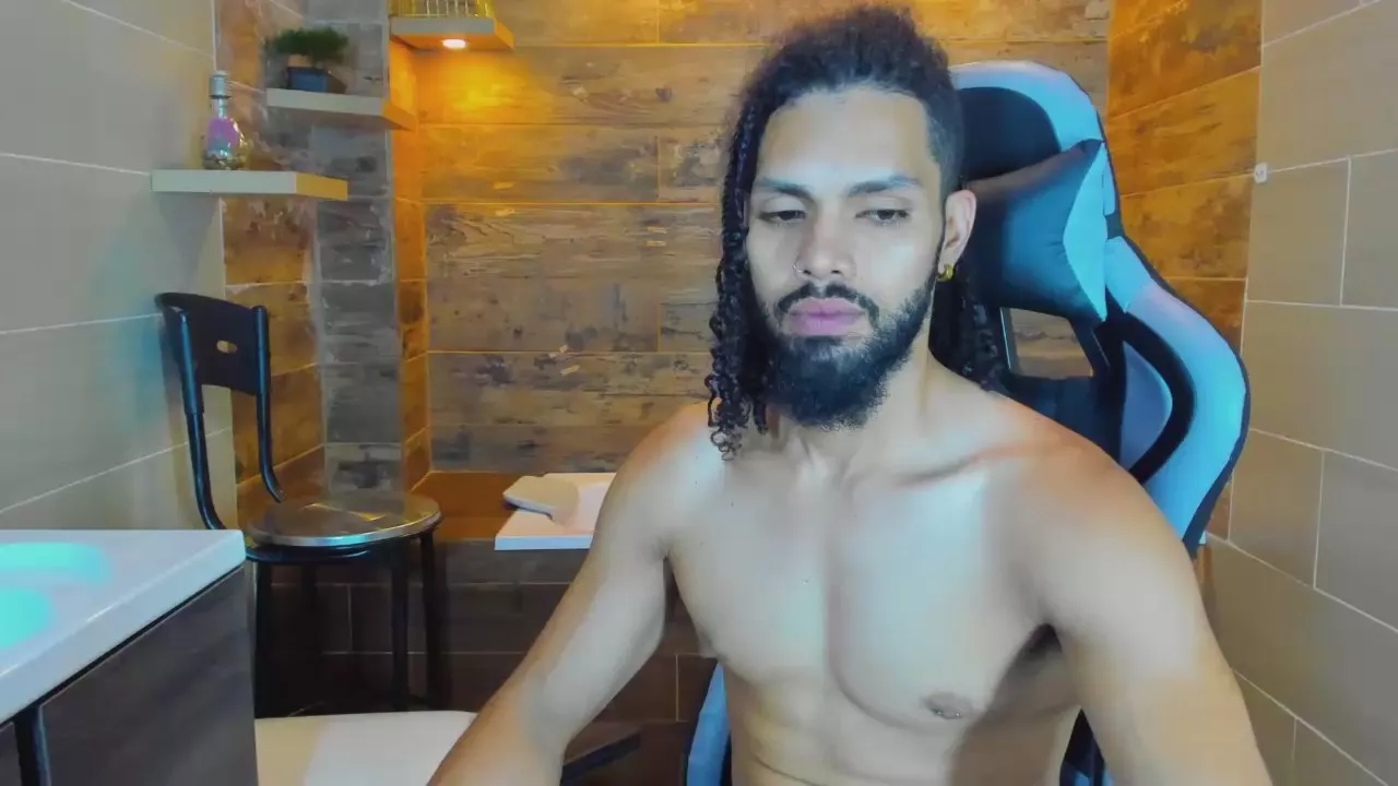 Offline Amir_Abdull_ on Cam4