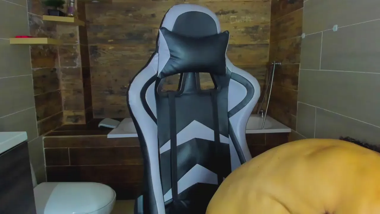 Offline Amir_Abdull_ on Cam4