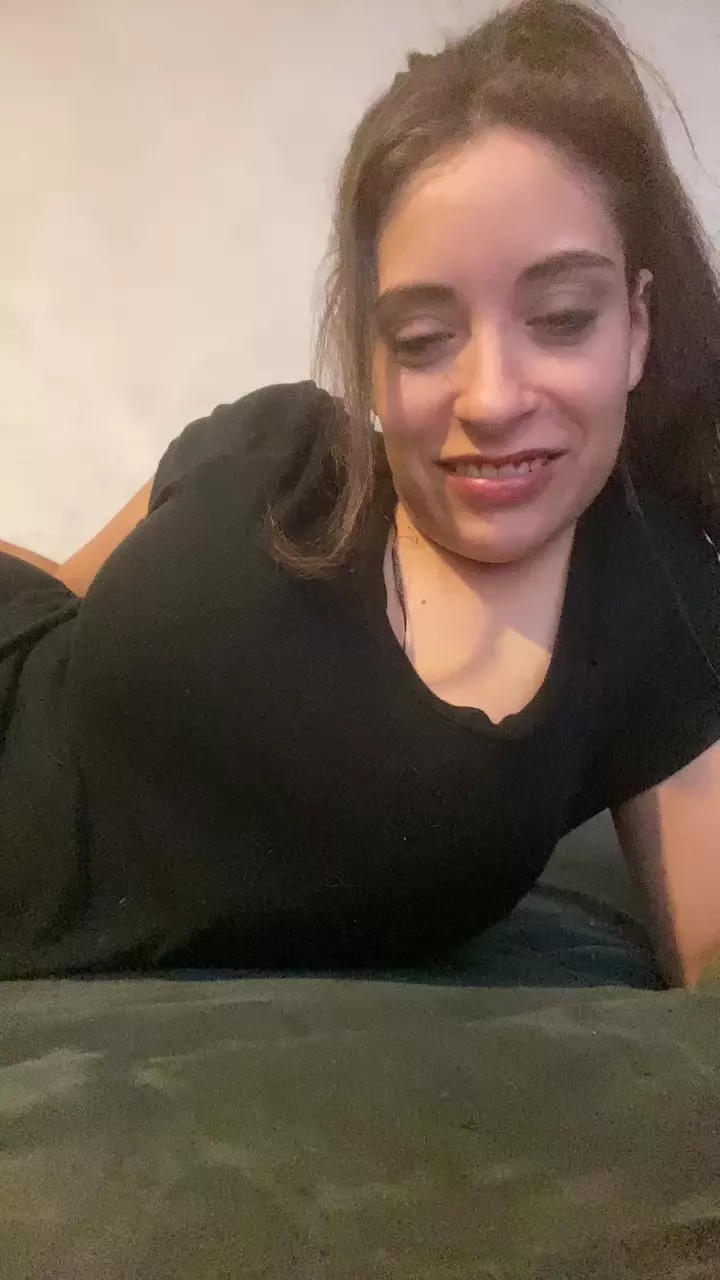 Babyalma1994 on Cam4 