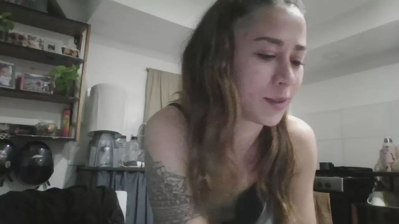 BellaBelll on Cam4 