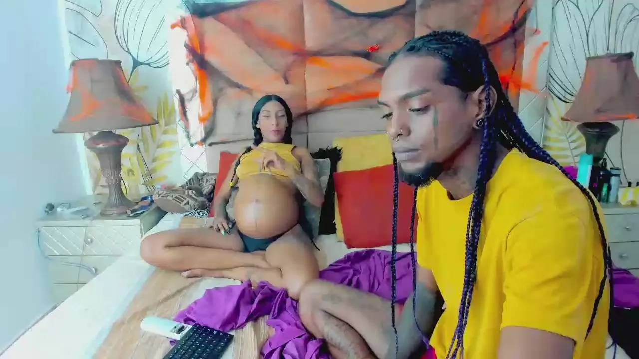 Offline bigblackhottx1 on Cam4