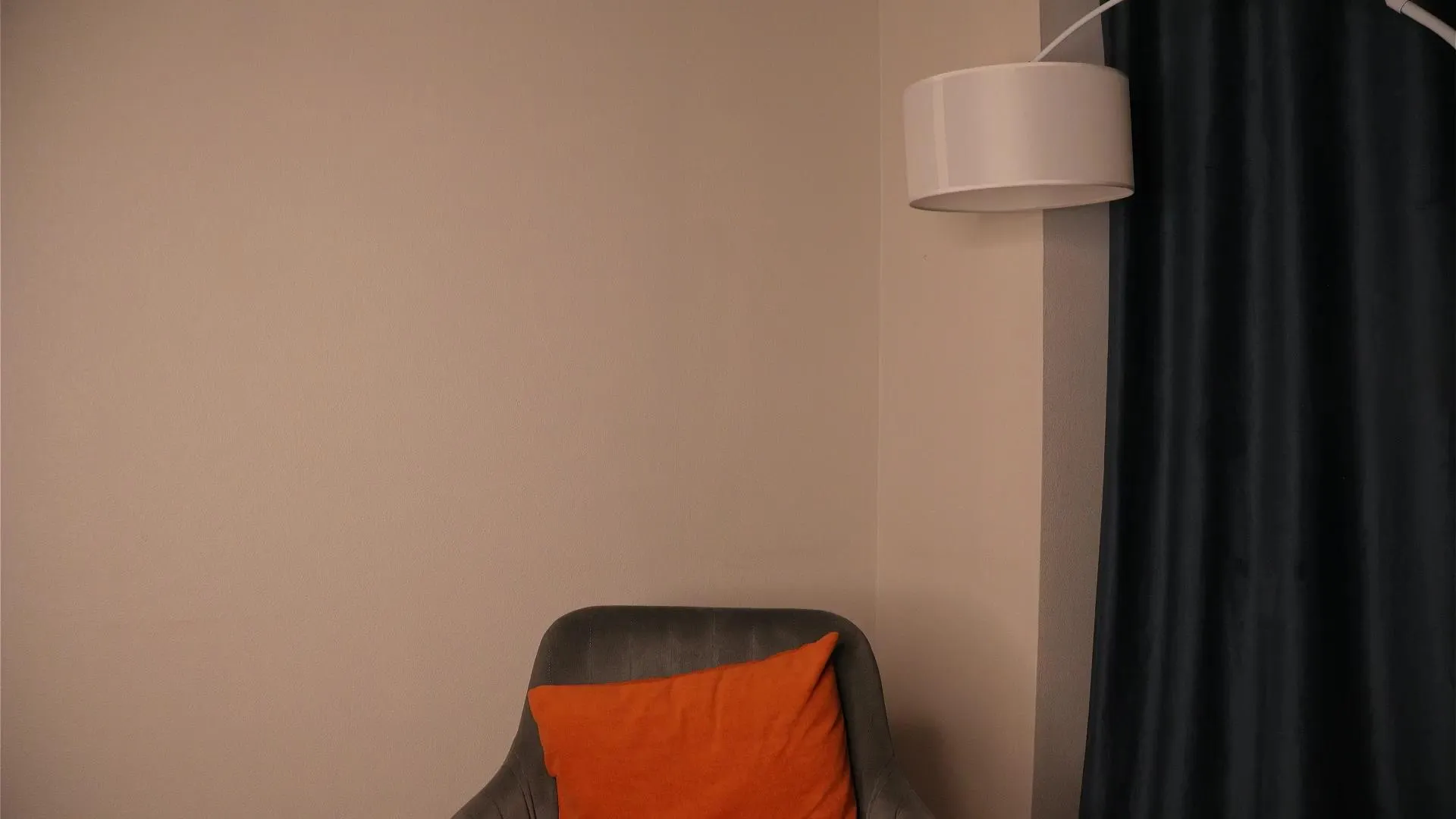 Freechat DaraKellon on Cam4