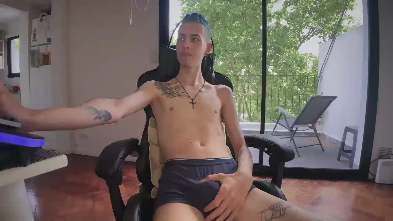 Cam4 Den_DreaddX is Freechat Den_DreaddX — #ass #bigcook #twink #masturbation #C2C #smoke #cum