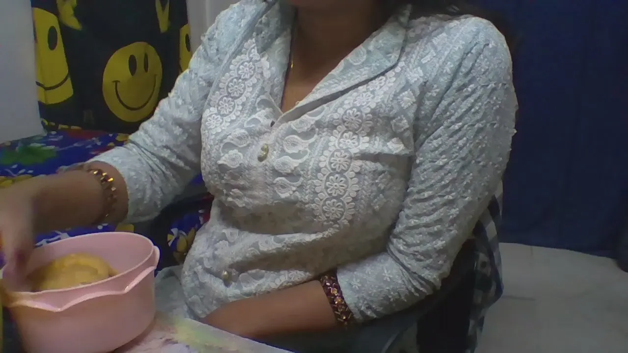 Offline desireena2 on Cam4