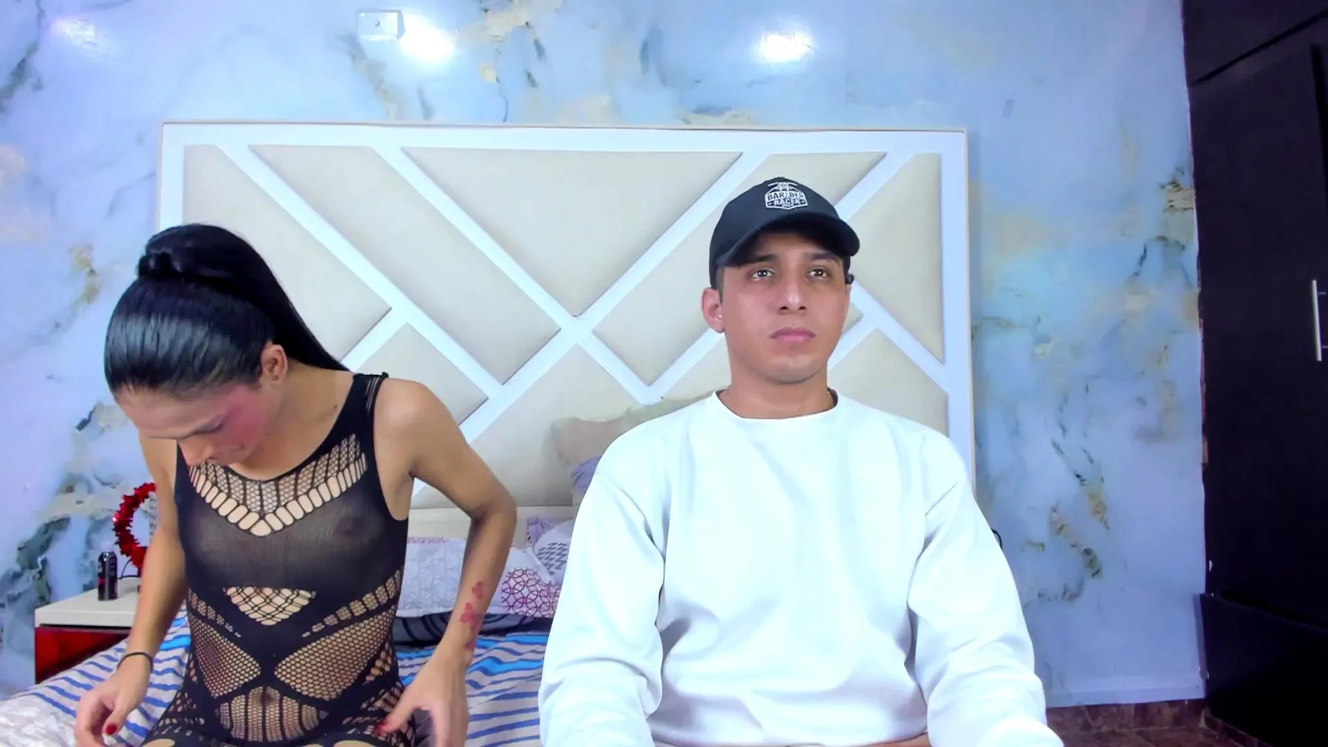 Freechat Dual_Desire on Cam4