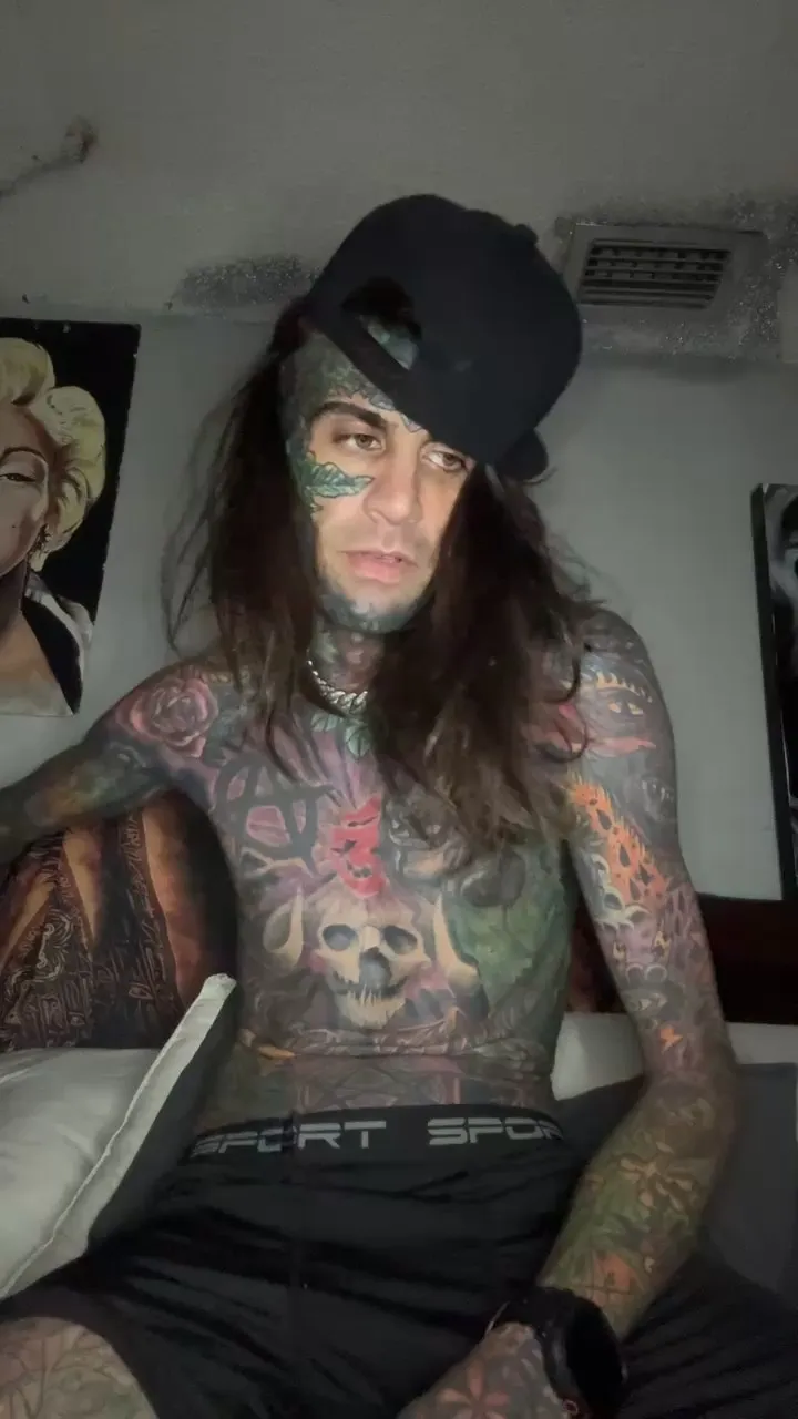 Offline Dyskiz on Cam4