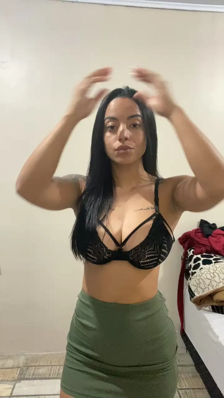 Offline Elamesma_ on Cam4