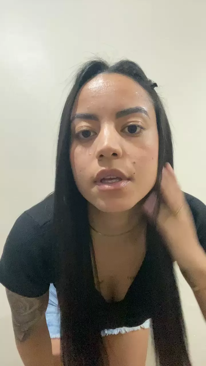 Offline Elamesma_ on Cam4