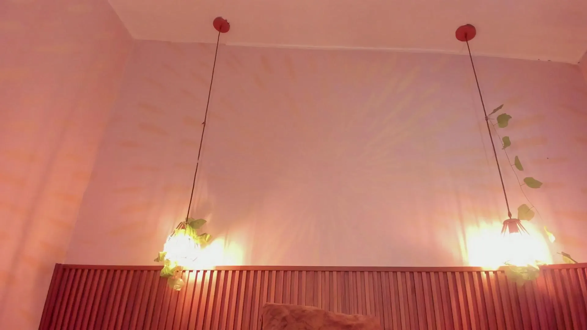 Elly_Miller —  #ass #cute #squirt #masturbation #pee #pussy #C2C