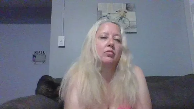 Offline Funtime17fun on Cam4