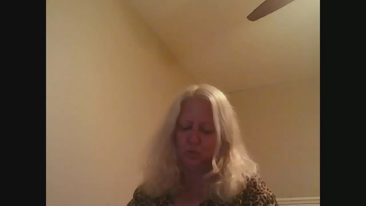 Offline Funtime17fun on Cam4