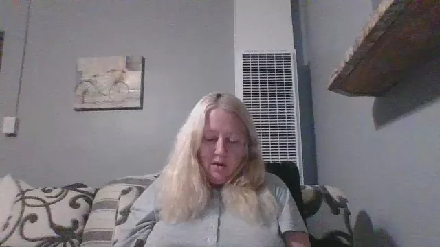 Offline Funtime17fun on Cam4