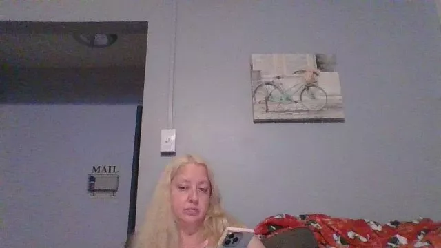 Offline Funtime17fun on Cam4