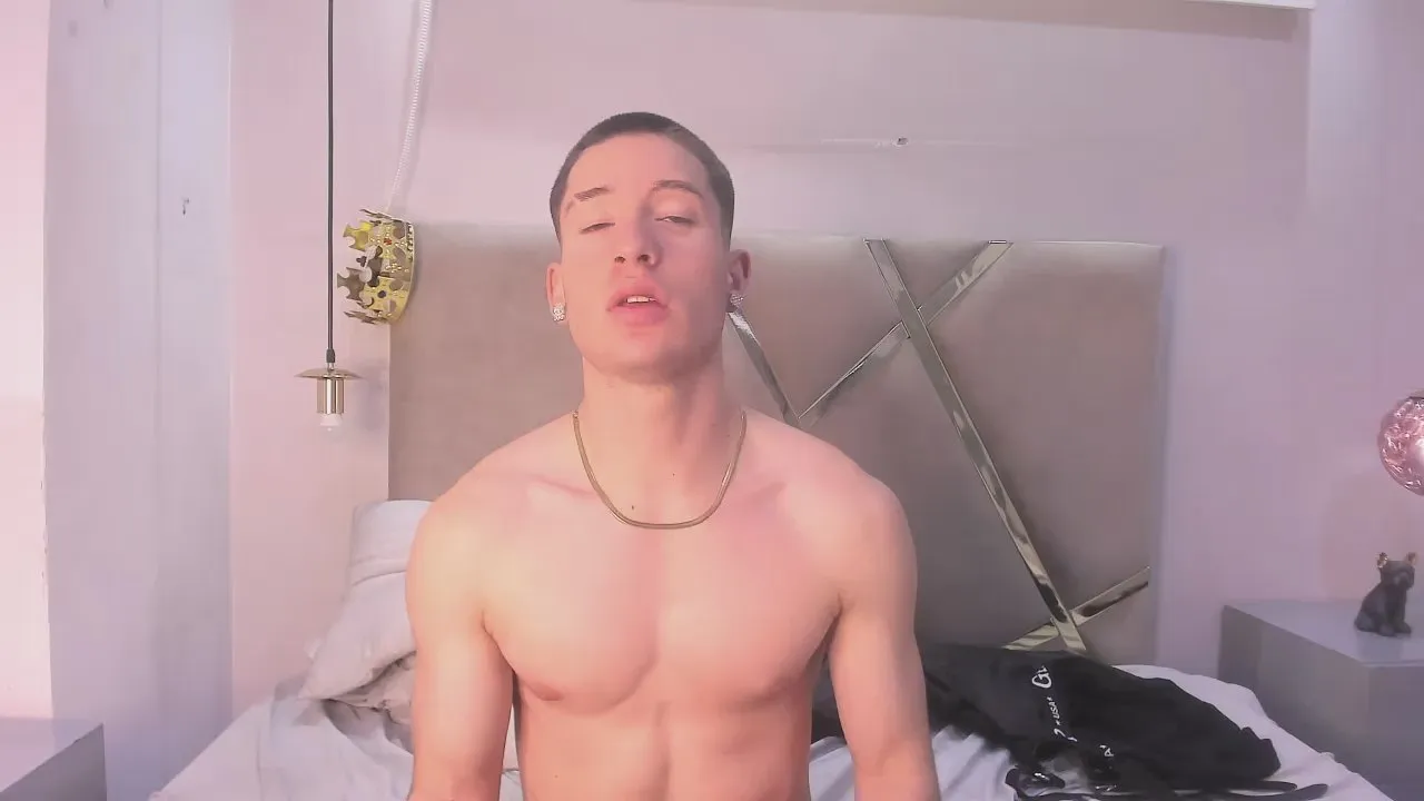 Freechat HunterHeat_ on Cam4