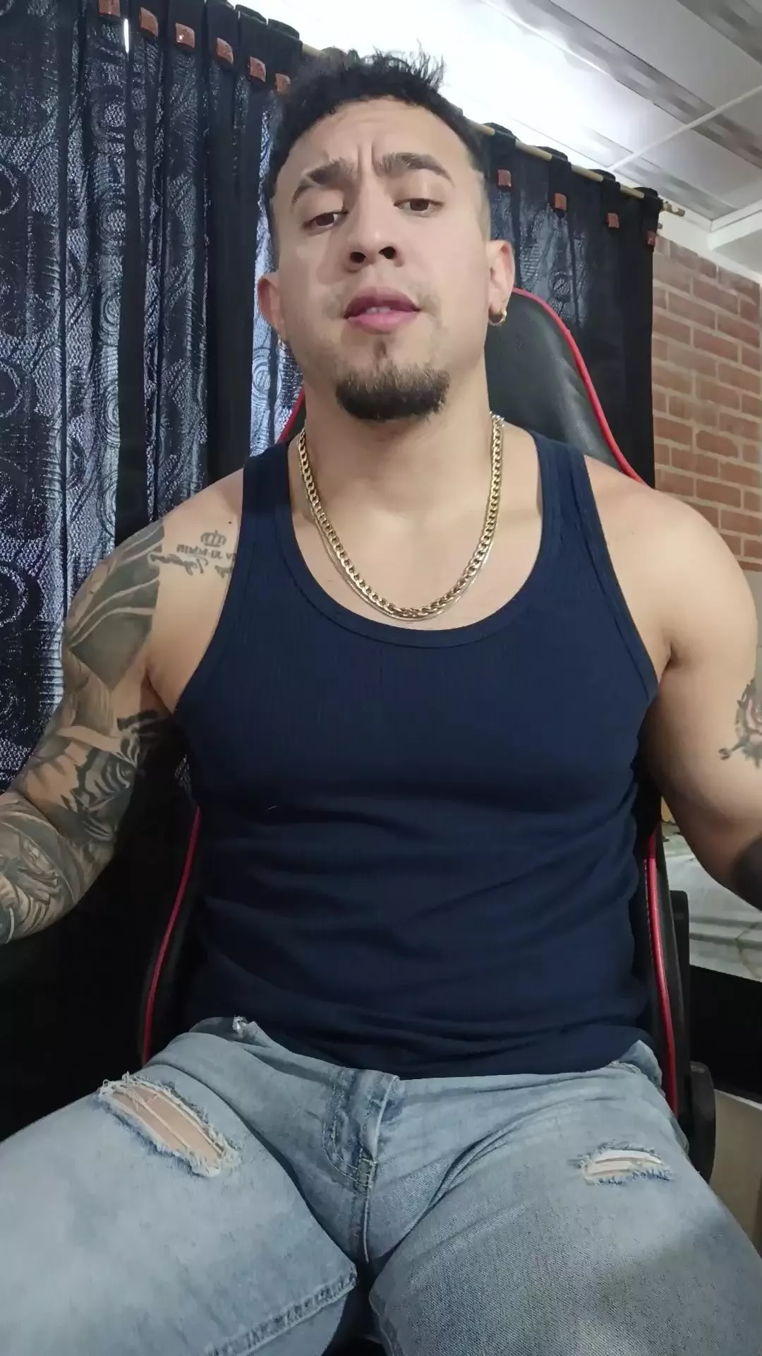 Freechat Im_massimo777 on Cam4