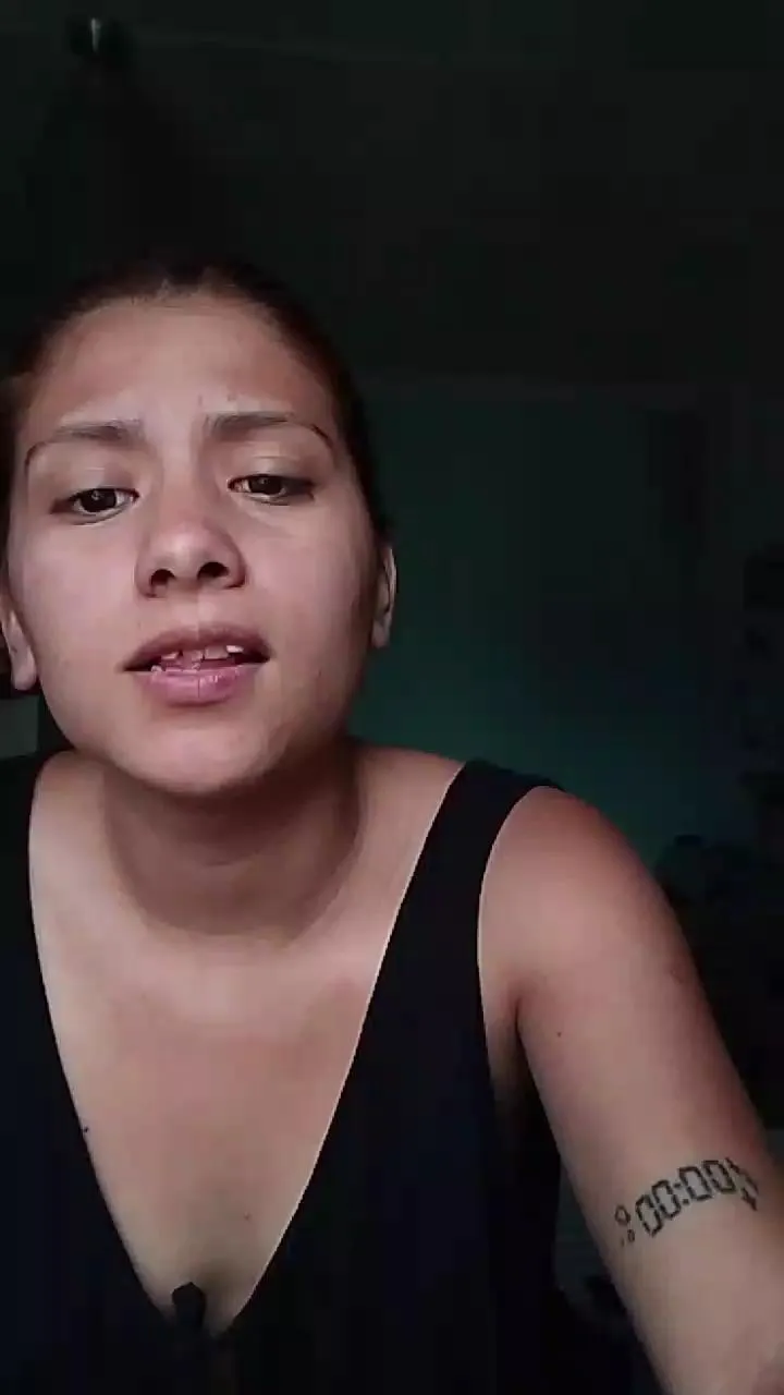 Offline juliasexy22 on Cam4