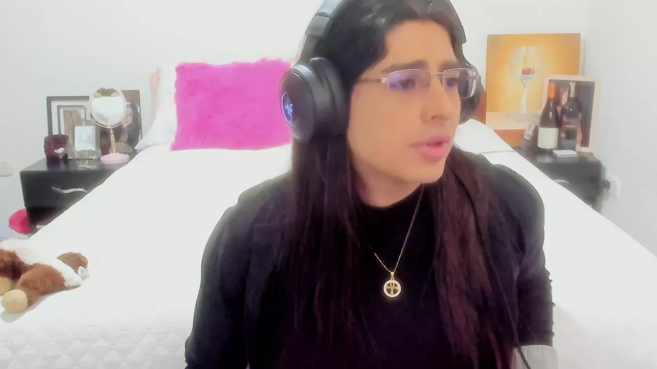 Freechat Khalifa_Trans on Cam4