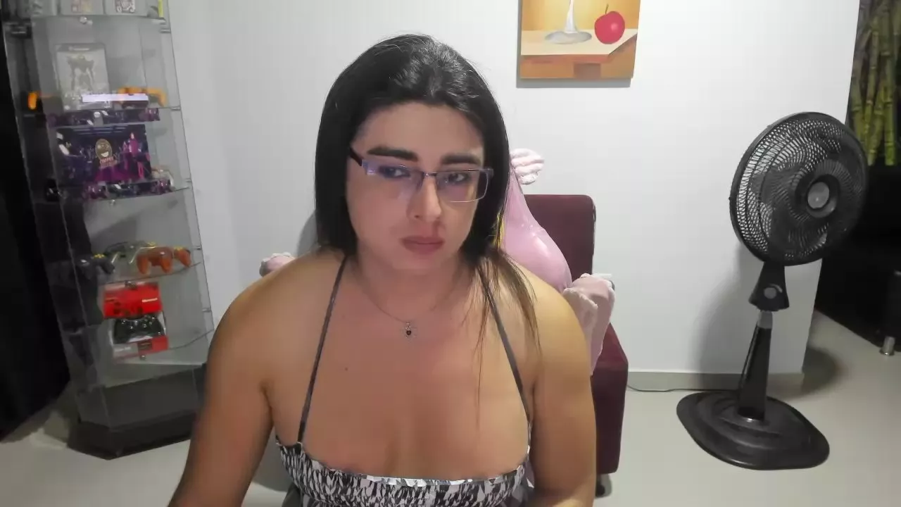 Freechat Khalifa_Trans on Cam4