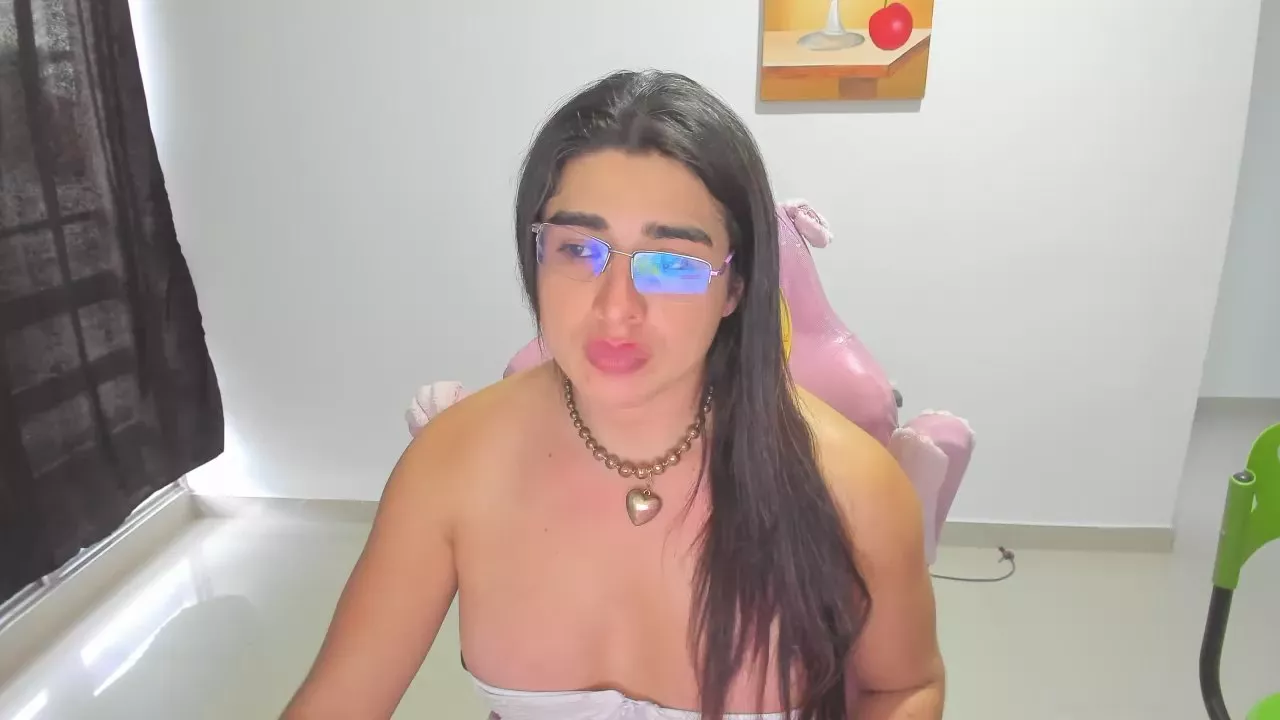 Freechat Khalifa_Trans on Cam4