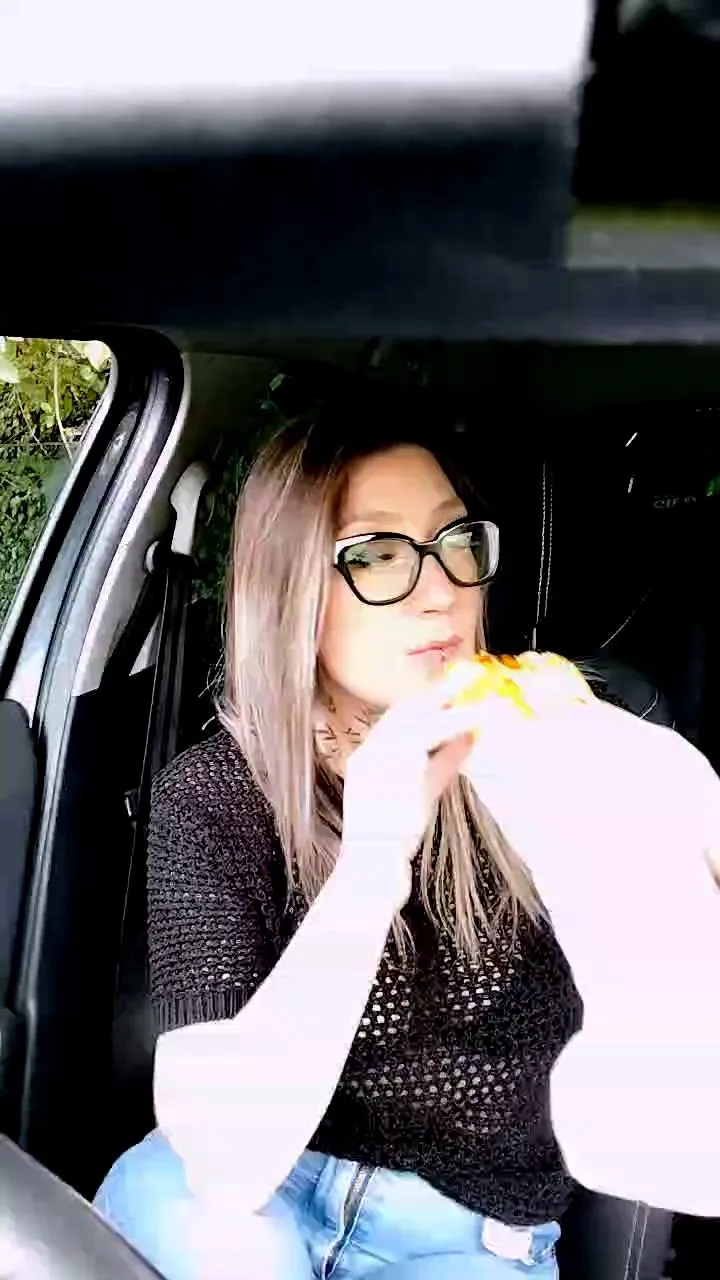 Lalalovehot2 on Cam4 